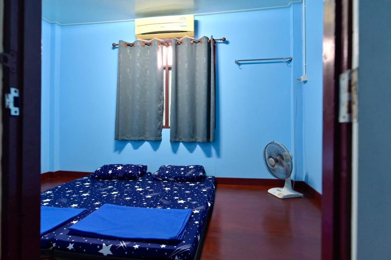 Rub Lom Chom Klong Homestay Chumphon Bagian luar foto